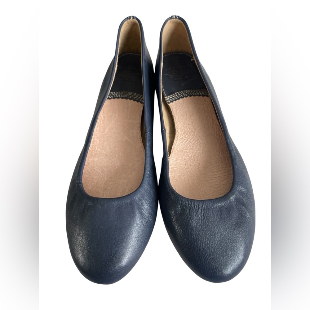 GH Bass Navy Leather Ballet Flats Size 9 Made in USA Classic Minimalist - Picture 5 of 5